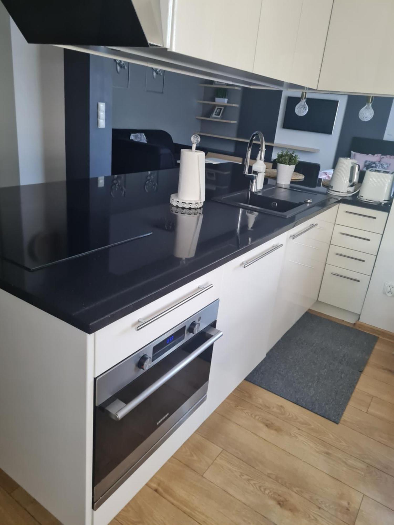 U Tatarow Apartment Suche Room photo